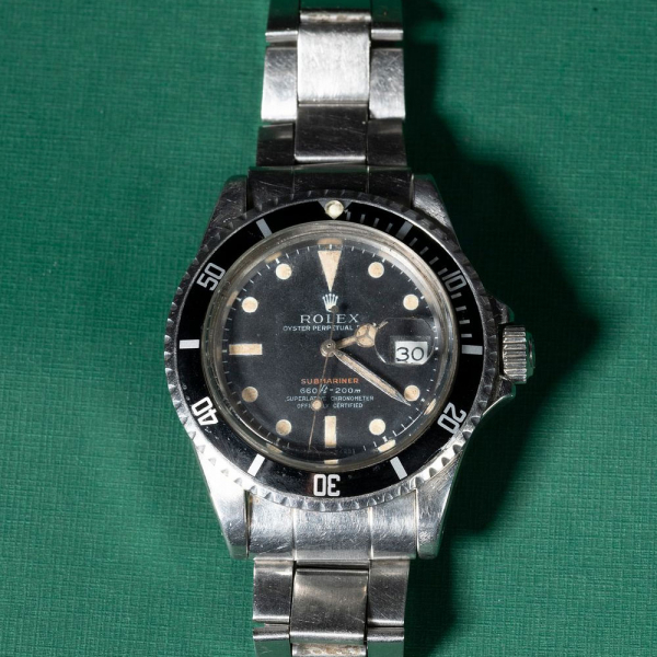 Reloj ROLEX mod. Oyster Perpetual Date Submariner Red, Superlative Chronometer Officially Certified. Ref. 1680. Año 1972