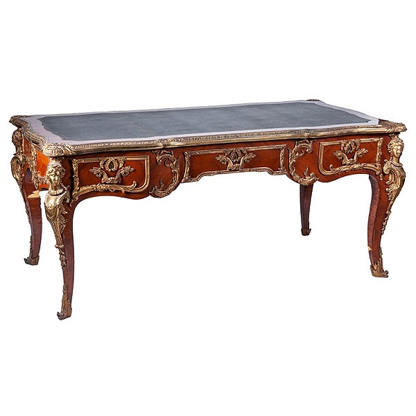 Mesa de despacho francesa