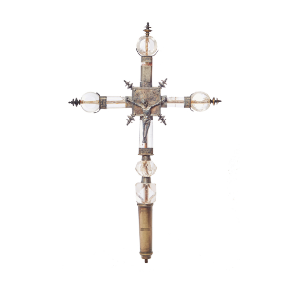 Escuela catalana, fles. del s.XVI-ppios. del s.XVII.  Crucifixión.  Escultura en plata cincelada y cristal de roca. 
