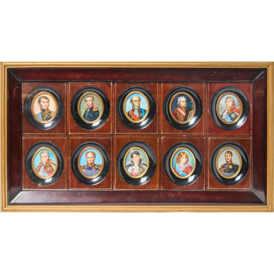 Conjunto de diez miniaturas pintadas al gouache sobre placas en hueso con representación de retratos masculinos, ppios. del s.XX.