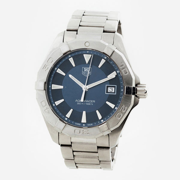 Reloj suizo cab. TAG-HEUER, mod. 'Aquaracer. 300 / 1000 ft. Meters'. Sólida caja, 42 mm, con bisel giratorio y brazalete en acero (15 cm.).