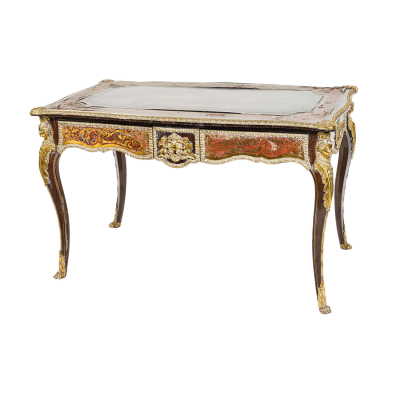 Escritorio francés Napoleón III, s.XIX. Mesa en madera ebonizada con decoración «boullé» 
