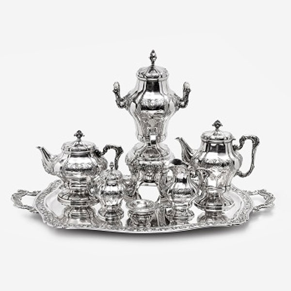 Juego de caf&eacute; y t&eacute; con bandeja en plata Estilo Luis XVI. Marcas de platero. Mediados S. XX