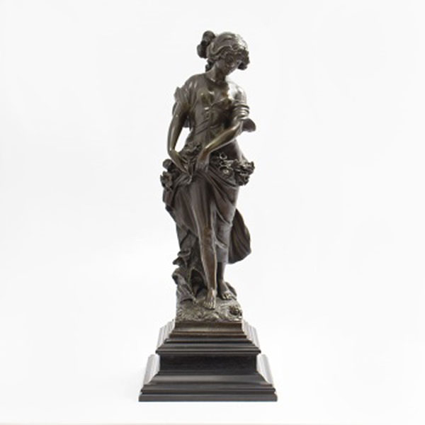 J. BASTIANI   (Pp. S. XX) &quot;Dama con guirnalda de flores&quot;