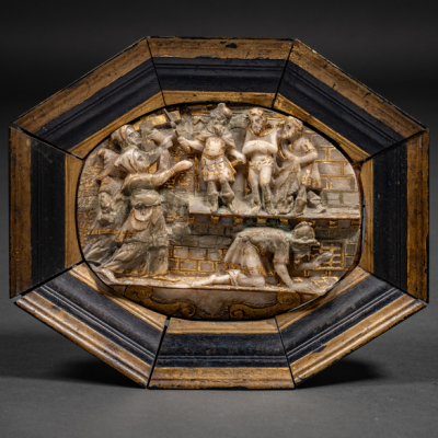 &quot;El prendimiento de cristo&quot; Relieve tallado en piedra de alabastro con restos de dorado del siglo XVI con marco de época.