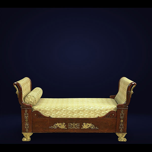 Diván estilo Imperio Napoleon III, Francia, siglo XIX.