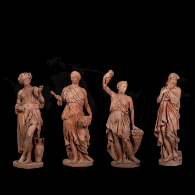 Lote de 4 esculturas de "Las 4 estaciones", Italia, siglo XX.    Terracota de Impruneta. 