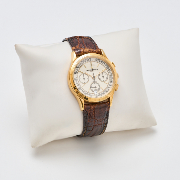 VACHERON CONSTANTIN. Reloj cronógrafo de pulsera para caballero, c.1980. En oro y correa de piel. Ref.49002-00018/ 631839. 