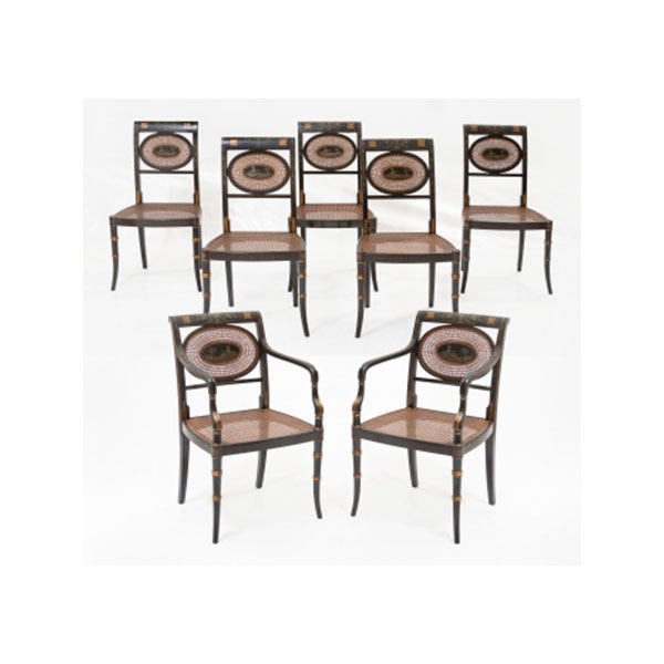 Conjunto de pareja de butacas y 5 sillas de comedor en madera lacada, dorada y pintada, Estilo Sheraton.