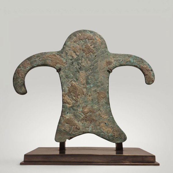 CULTURA DE LOS DEP&Oacute;SITOS DE COBRE DEL GANGES (Uttar Pradesh, India). Figura antropomorfa ritual, Edad del Bronce, II milenio a.C. (ca. 1500-1000 a.C.)