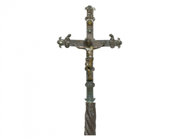 Cruz románica de bronce Limoges