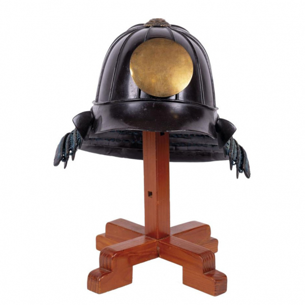 Kabuto Edo (casco de samurai) tipo SUJI-BACHI. Periodo Edo (1603-1868).  