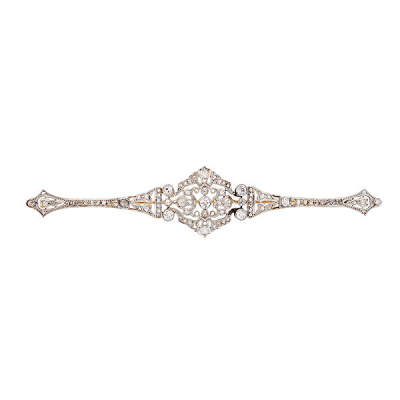 Aguja lanzadera Art Deco en oro y vistas en platino con calado de diamantes tallas brillante antigua y rosa 3/3, c.1930,