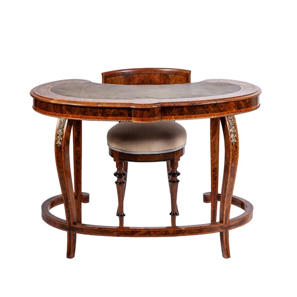 Mesa escritorio con silla inglesa de madera de nogal 