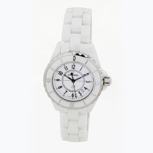 Reloj suizo sra.-cadete CHANEL, J12 de acero y cer&aacute;mica blanca de alta resistencia. 