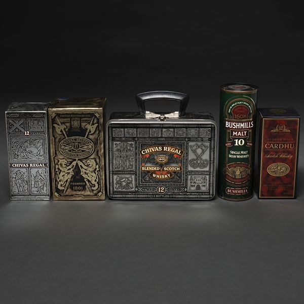Conjunto de cinco botellas de Wiskhy Escocés 