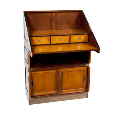 Mueble con escritorio abatible de la manufactura Authentic Models con tres cajones al frente y puerta corredera inferior, s.XX.