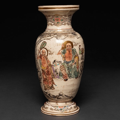 Jarrón japonés en porcelana Satsuma del siglo XIX