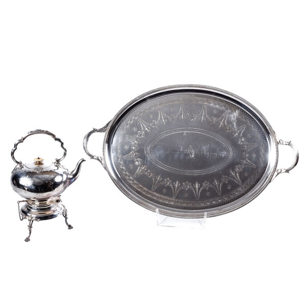 Samovar y bandeja marcas de Birmingham y de Elkington & Co. 