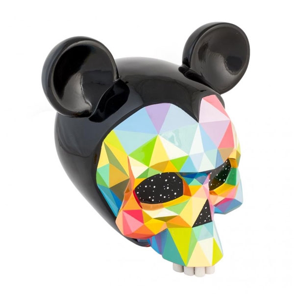 Okuda (ÓSCAR SAN MIGUEL) (1980)  &quot;Mickey&#039;s Skull (2019)&quot;. Escultura realizada en fibra de vidrio con esmalte policromado.