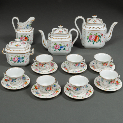 Juego de café de siete servicios en porcelana de Pasajes(1858-1910). Circa 1880
