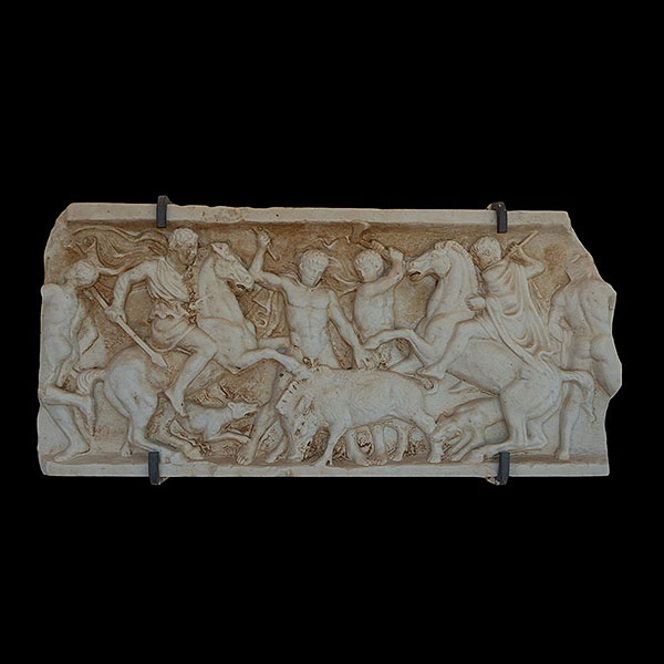 Escuela Neoclásica del siglo XIX - Relieve de mármol con escena de caza y batalla