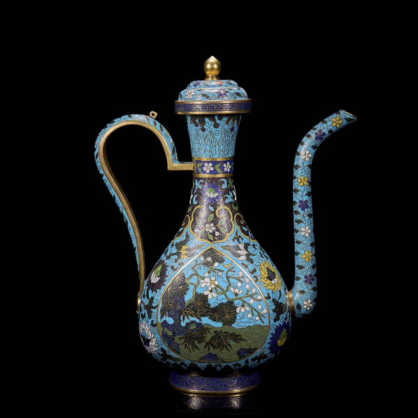 Tetera de bronce con esmalte cloisonné, estilo Song, dinastía Qing.  