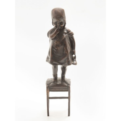 JUAN CLARÁ   (Barcelona 1875 - 1958)  &quot;Niña subida a la silla &quot; 