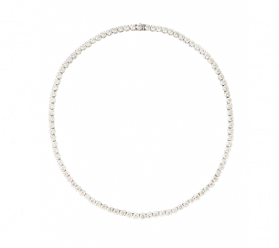 Collar rivière de 93 brillantes engastados en garras articuladas.   En montura de oro blanco de 18 K.