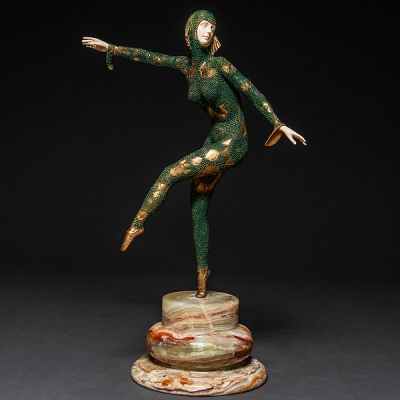 &quot;A Dancer&quot; Figura crisolefantina realizada en bronce