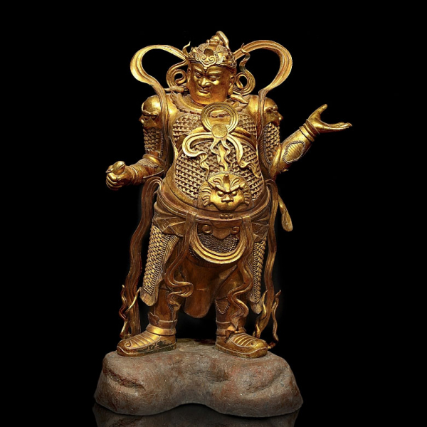 Magnífica figura de bronce "Guăng Mù Tiān wáng, Rey celestial", dinastía Ming.