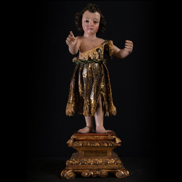 Importante San Juanito en madera tallada y dorada, escuela sevillana del siglo XVII. 