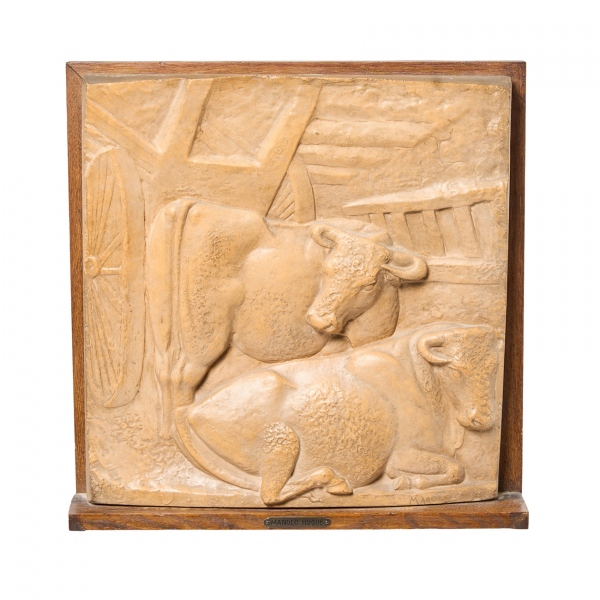 Manolo Hugué (Barcelona, 1872-Caldes de Montbui, Barcelona, 1945) Dos bueyes. Relieve en terracota.