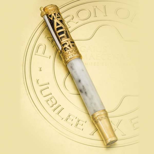 Estilográfica Montblanc "Gaius Mecenas 888" Serie Patrones de las Artes. Año 2011. Numerada 199/888. En oro de 18 K.