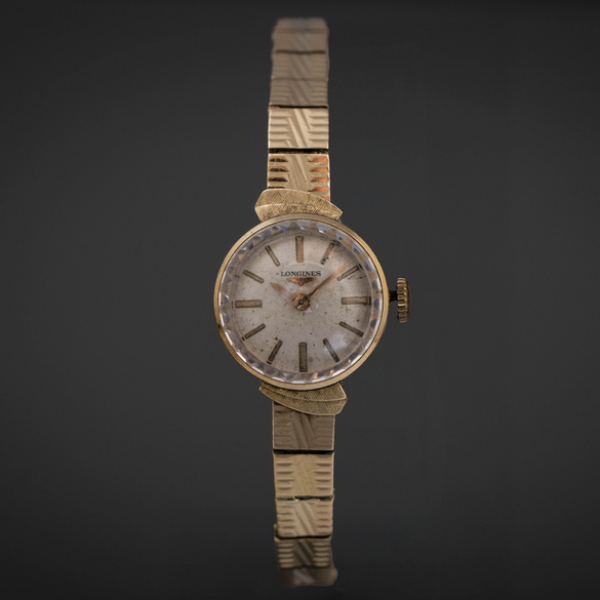 Reloj Longines de dama en oro amarillo de 18 kt.