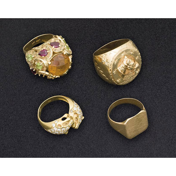 Lote de anillos oro amarillo de 18 K.