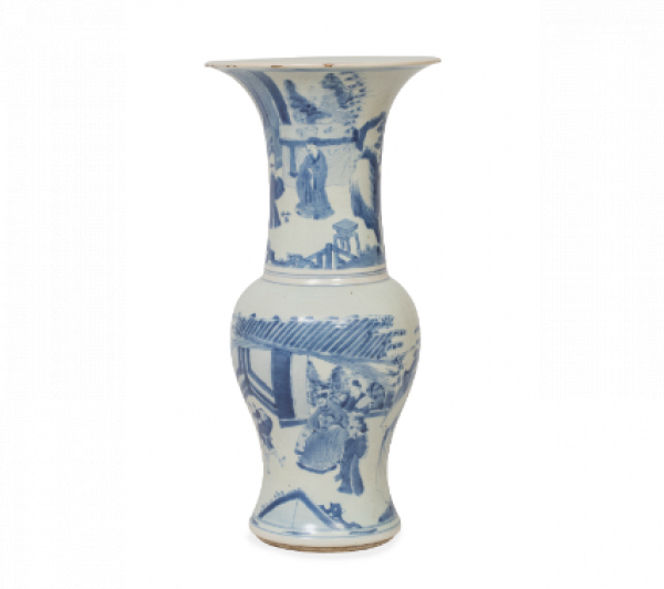 Jarr&oacute;n yenyen de porcelana esmaltada en azul y blanco, con escenas palaciegas.  Dinast&iacute;a Qing, periodo Kangxi, China, S. XVII. 