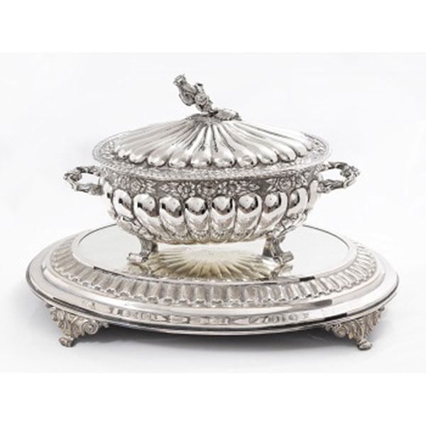 Sopera y base en plata Estilo Luis XVI 