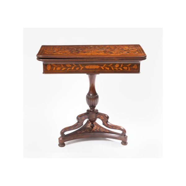 Mesa de juego Holandesa en madera de caoba y marquetería con decoración jarrón, flores, aves y hojas. Pp. S. XIX