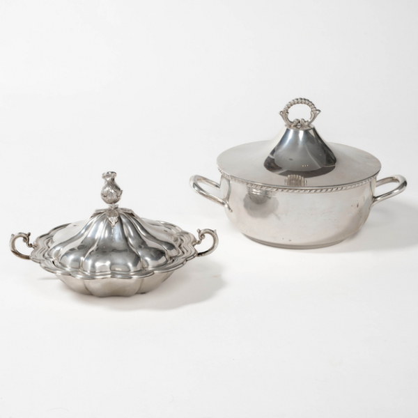 Conjunto de sopera y legumbrera en plata española y punzonada del siglo XX.
