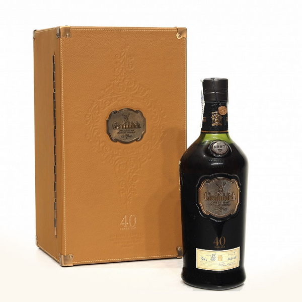 Botella Glenfiddich 40 años edición exclusiva 58/600 Whisky escocés de pura malta.