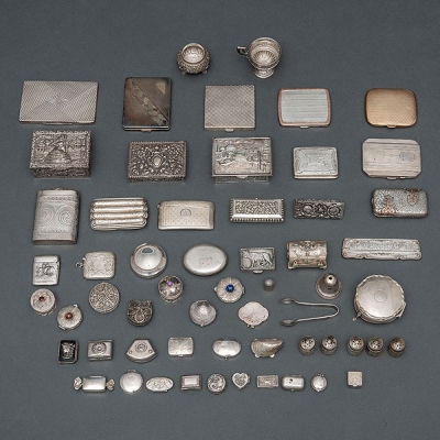 Colección de cajas de rape,pastilleros y pitilleras realizadas en plata punzonada