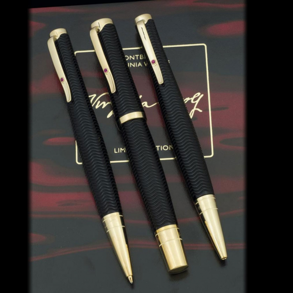 Set Montblanc "Virginia Woolf".   Perteneciente a la serie limitada Escritores. Numerada 00794. Edici&oacute;n limitada. A&ntilde;o 2006.