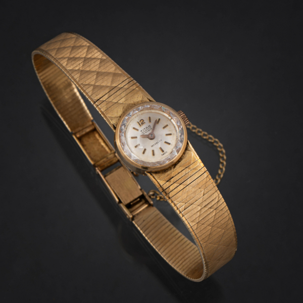 Titan 17 rub&iacute;s, Reloj de dama vintage en oro amarillo de 18 kt. 