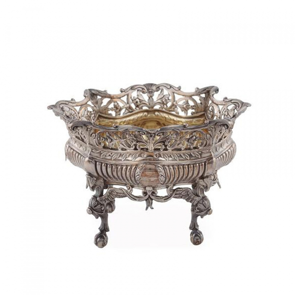 Exquisito centro de plata inglesa punzonada ley 925 James Dixon c. 1895. 