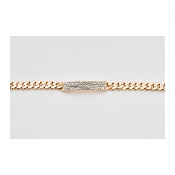 Pulsera nomeolvides en oro rosa con placa de diamantes talla brillante.