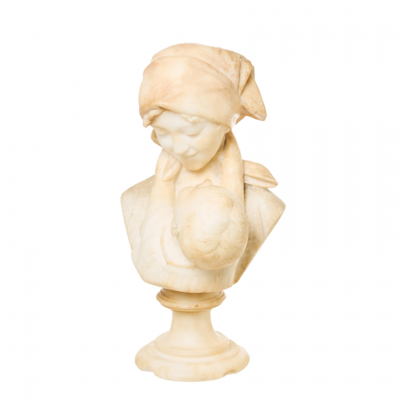 Después de P. Emilio Fiaschi (Italia, 1858- 1941) Maternidad. Busto en alabastro tallado sobre peana.