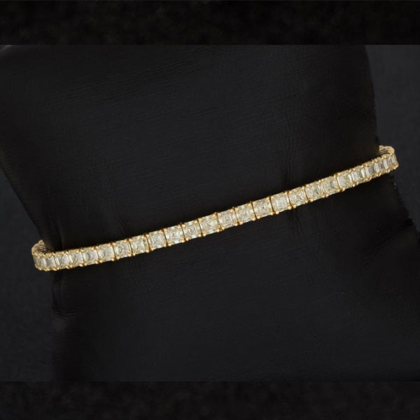 Pulsera de oro con diamantes carré 12 cts