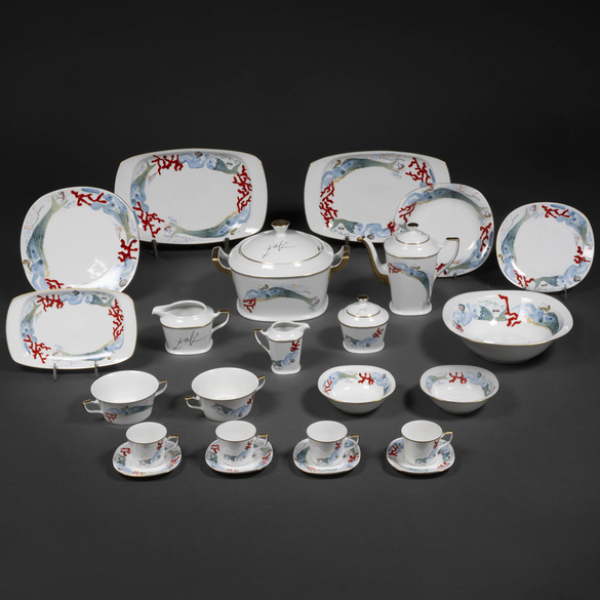 &quot;Sirenas pintadas con coral y hormigas &quot; Vajilla de Salvador Dalí de Schirding Baviera de 108 piezas.