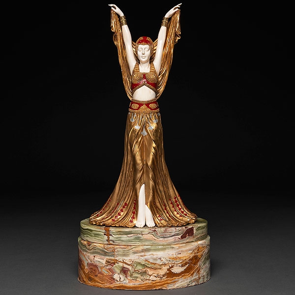 Danzarina Oriental&quot; Figura crisolefantina realizada en bronce dorado y marfil. Siglo XX.
